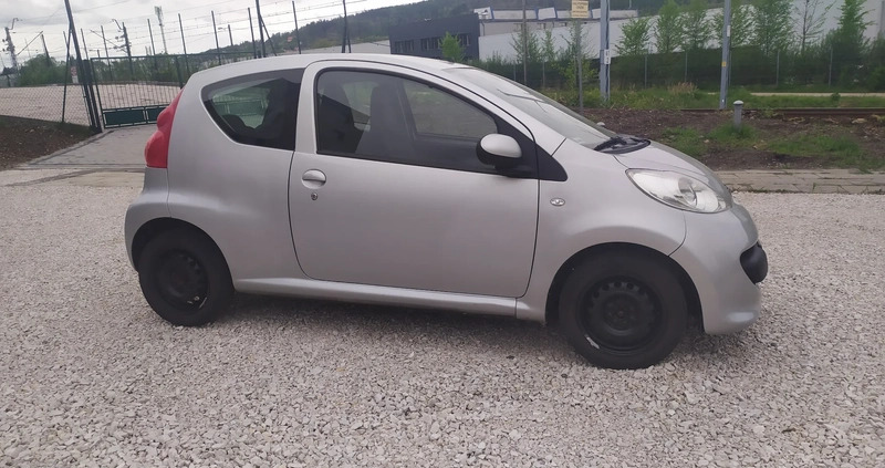 Peugeot 107 cena 6500 przebieg: 177000, rok produkcji 2007 z Biała małe 37